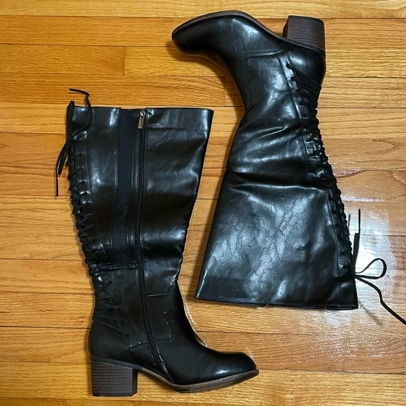 NWT Torrid Black Leather Lace Back Knee-High Boots Size 10 Wide - Picture 7 of 7